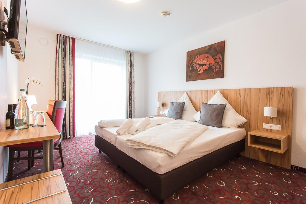 Апарт отель Schaefer Boardinghouse Грёбенцелль Экстерьер фото