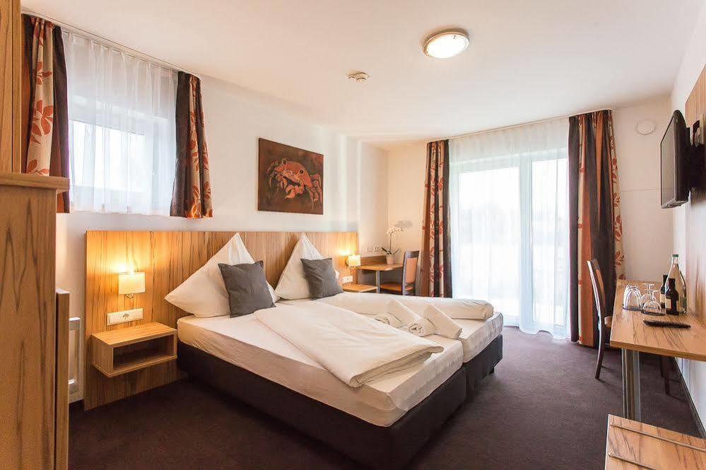Апарт отель Schaefer Boardinghouse Грёбенцелль Экстерьер фото